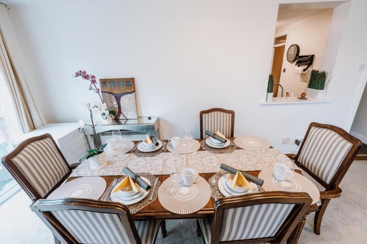 Smithfield Square Nest Entire Apt ดับลิน ภายนอก รูปภาพ
